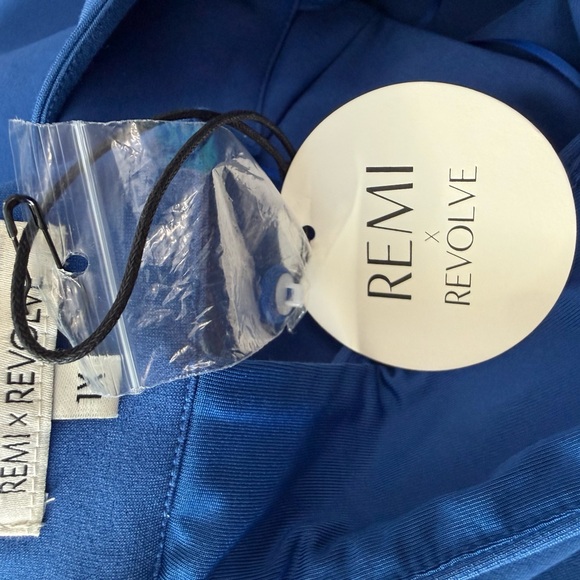 NWT Remi x Revolve Carli Mini Dress in Bright Blue Size 1X - Picture 4 of 5